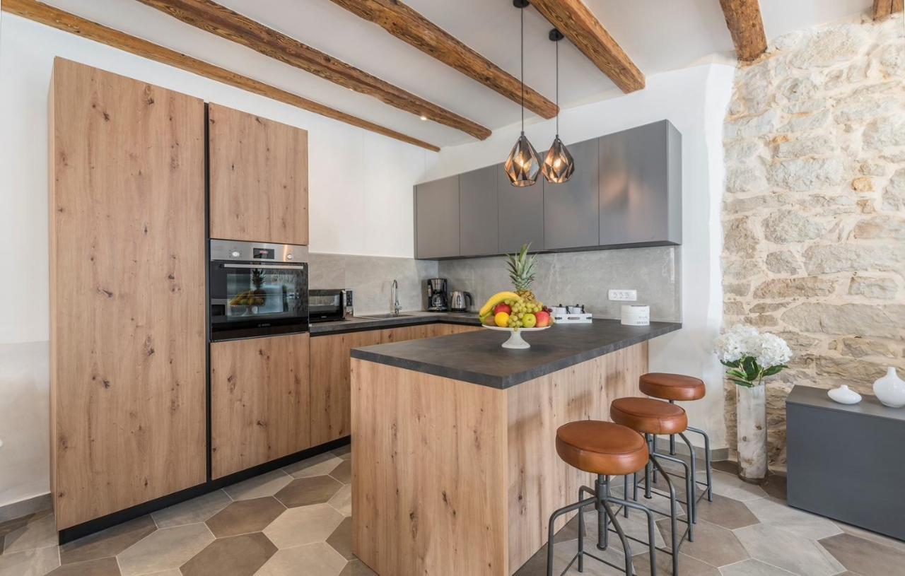 Beautiful Stone House - Villa Parentium With Private Pool Dracevac Exterior photo